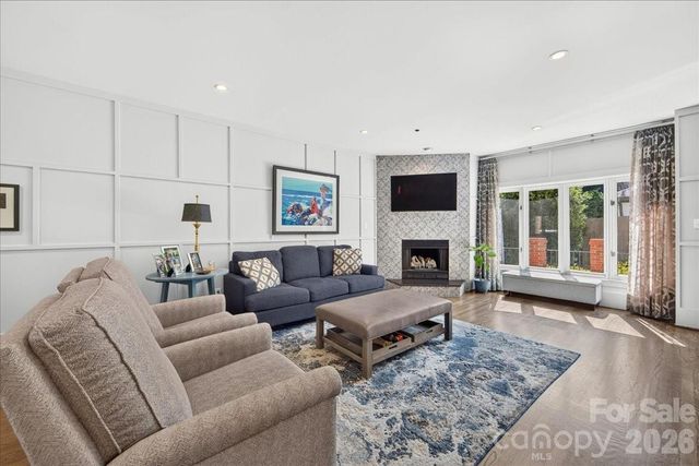 201 Hillside Avenue, Charlotte, NC 28209