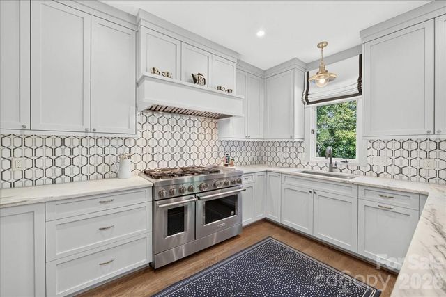 201 Hillside Avenue, Charlotte, NC 28209