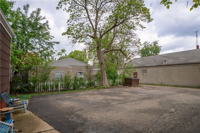 2221 6th Street SW, Canton, OH 44706