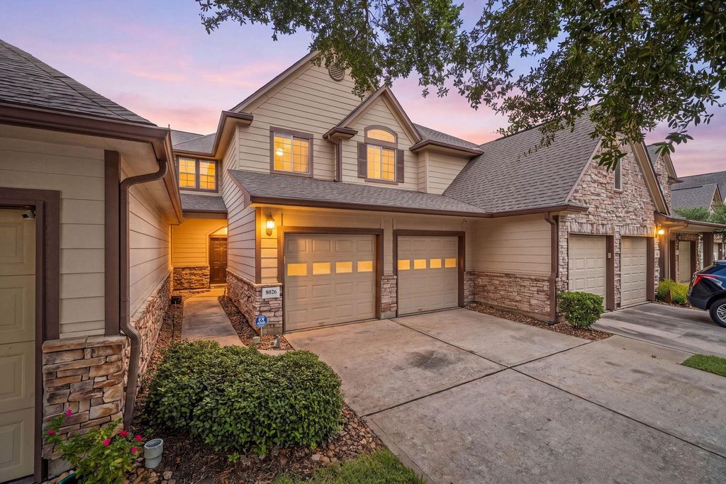 8026 Loyel Pointe Drive, Houston, TX 77064