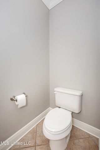 219 Armand Oaks, Ocean Springs, MS 39564