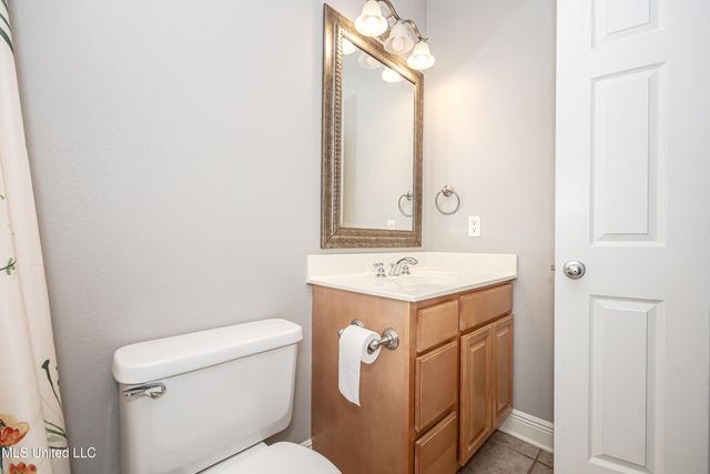 219 Armand Oaks, Ocean Springs, MS 39564