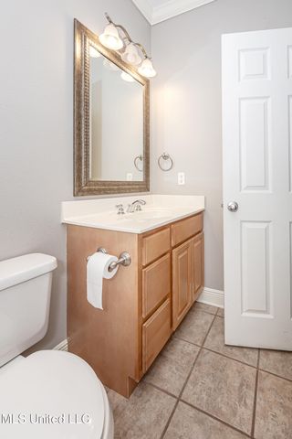 219 Armand Oaks, Ocean Springs, MS 39564