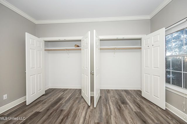 219 Armand Oaks, Ocean Springs, MS 39564