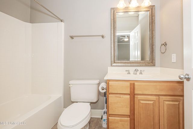 219 Armand Oaks, Ocean Springs, MS 39564