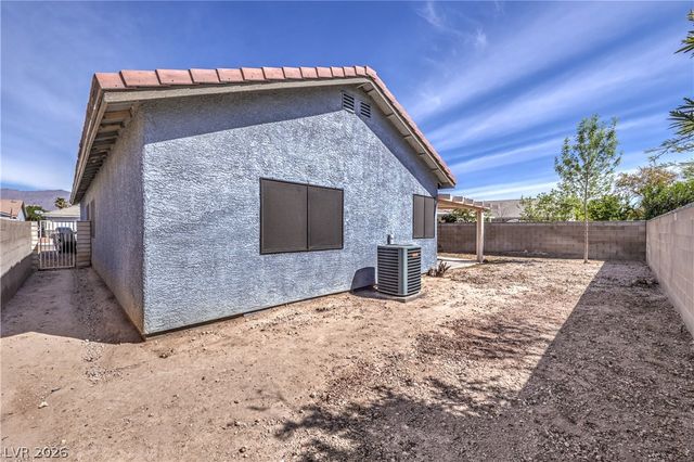 2421 Sunrise Springs Court, North Las Vegas, NV 89031