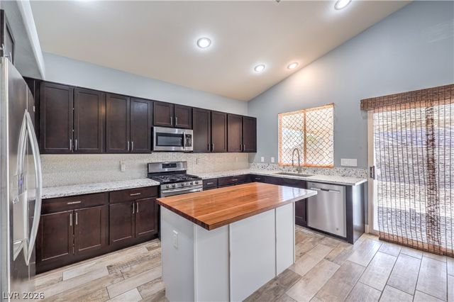 2421 Sunrise Springs Court, North Las Vegas, NV 89031