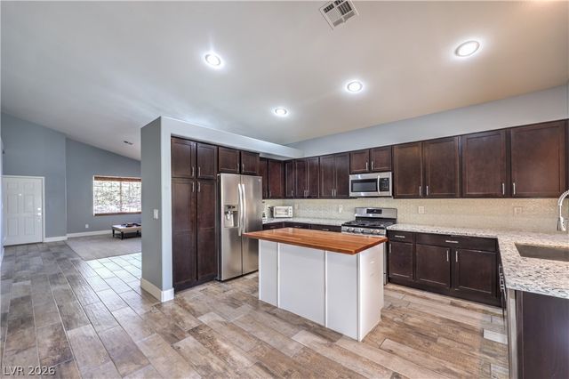 2421 Sunrise Springs Court, North Las Vegas, NV 89031