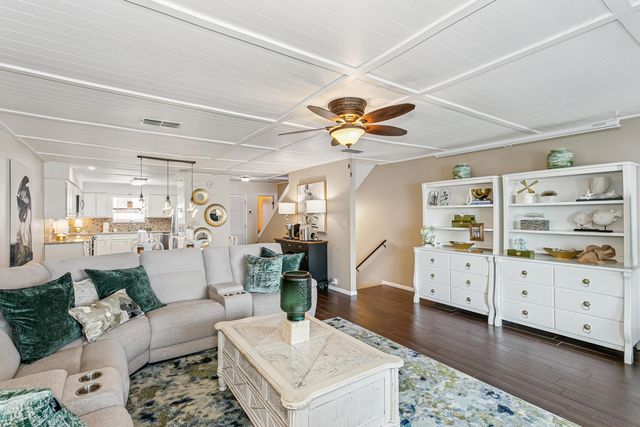 810 Eglin Parkway 14, Fort Walton Beach, FL 32547