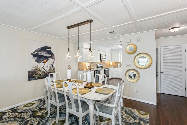 810 Eglin Parkway 14, Fort Walton Beach, FL 32547