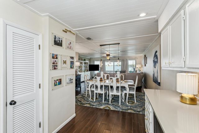 810 Eglin Parkway 14, Fort Walton Beach, FL 32547