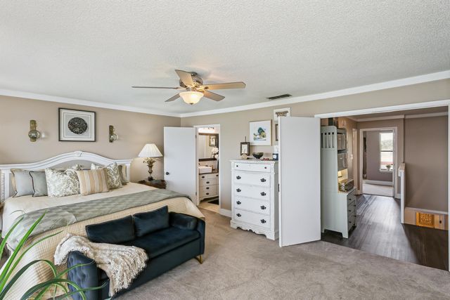 810 Eglin Parkway 14, Fort Walton Beach, FL 32547