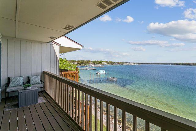 810 Eglin Parkway 14, Fort Walton Beach, FL 32547