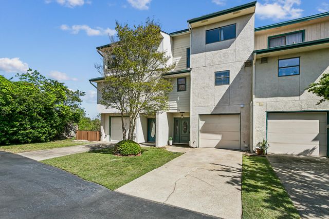 810 Eglin Parkway 14, Fort Walton Beach, FL 32547