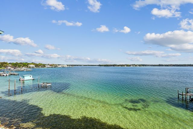 810 Eglin Parkway 14, Fort Walton Beach, FL 32547