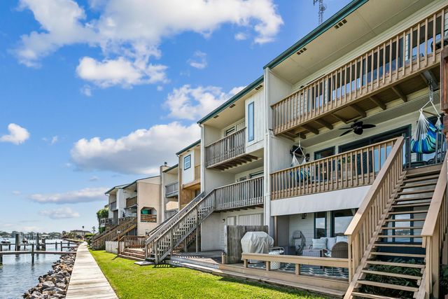 810 Eglin Parkway 14, Fort Walton Beach, FL 32547
