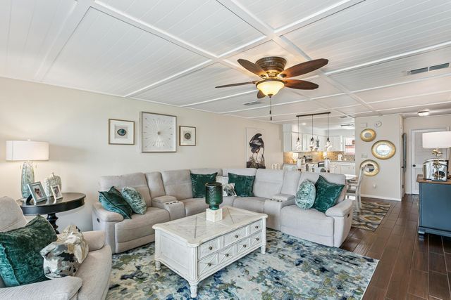 810 Eglin Parkway 14, Fort Walton Beach, FL 32547