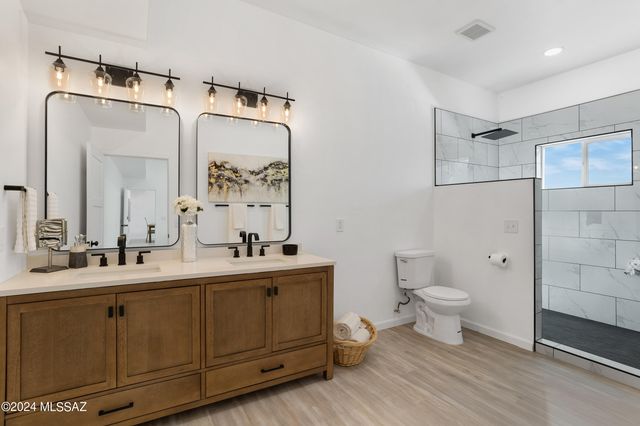 4858 E 4Th Street, Tucson, AZ 85711