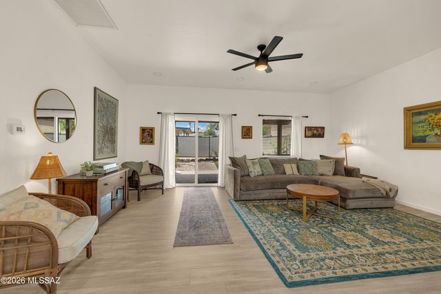 4858 E 4Th Street, Tucson, AZ 85711