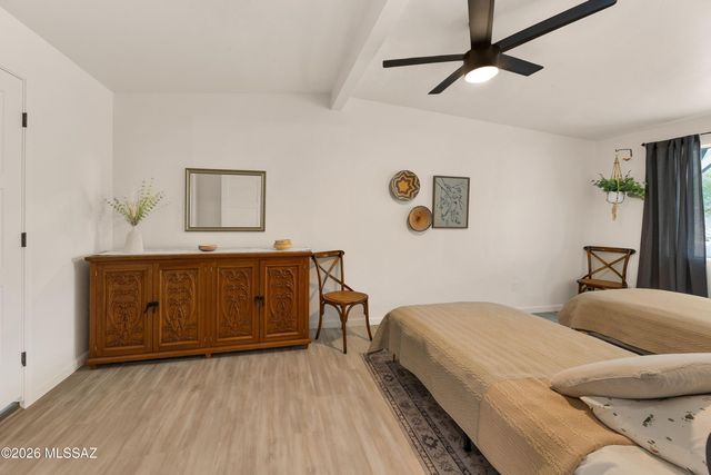 4858 E 4Th Street, Tucson, AZ 85711