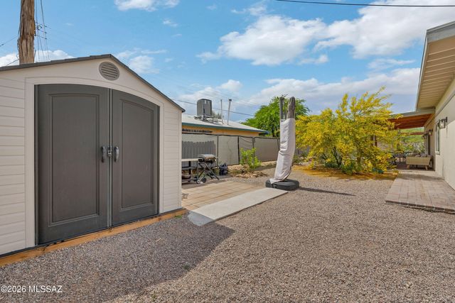 4858 E 4Th Street, Tucson, AZ 85711