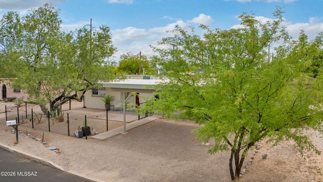 4858 E 4Th Street, Tucson, AZ 85711
