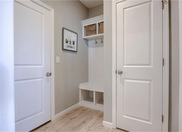 3037 NW 96th Terrace, Kansas City, MO 64154