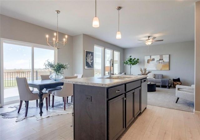 3037 NW 96th Terrace, Kansas City, MO 64154