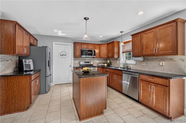 8345 Stahley Road, Clarence, NY 14051