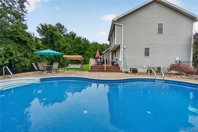 8345 Stahley Road, Clarence, NY 14051
