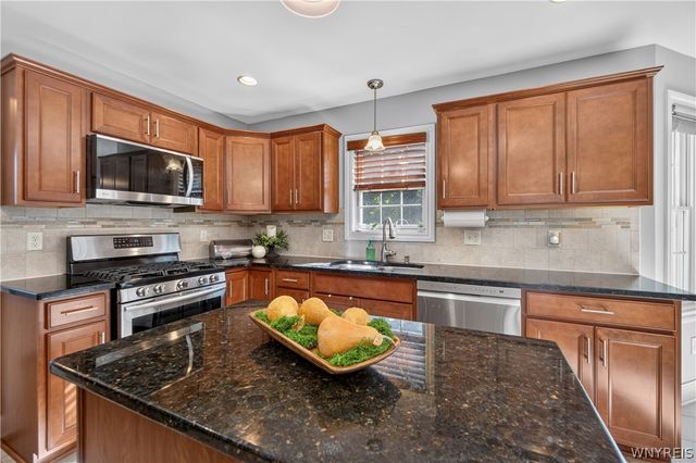 8345 Stahley Road, Clarence, NY 14051