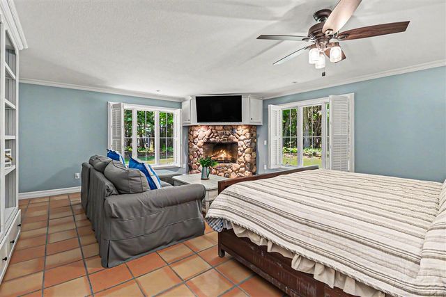 5389 Ridge Road, Pentwater, MI 49449