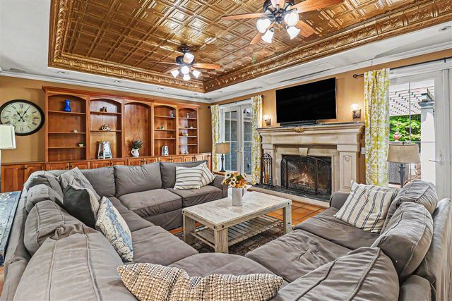 5389 Ridge Road, Pentwater, MI 49449