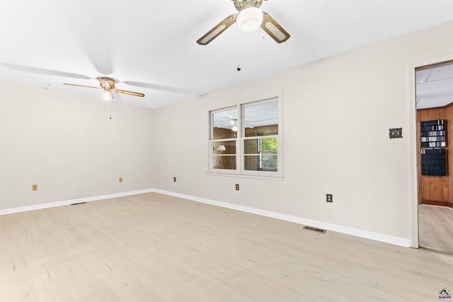 116 Woodlawn Avenue, Warner Robins, GA 31093