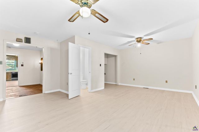 116 Woodlawn Avenue, Warner Robins, GA 31093