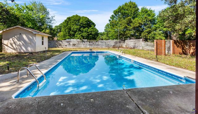 116 Woodlawn Avenue, Warner Robins, GA 31093
