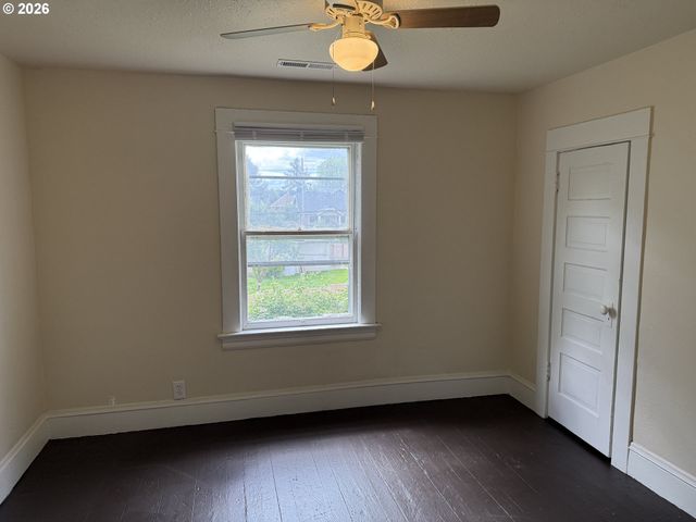4507 N GANTENBEIN Ave, Portland, OR 97217