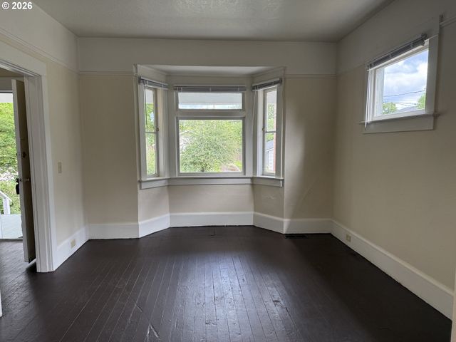 4507 N GANTENBEIN Ave, Portland, OR 97217