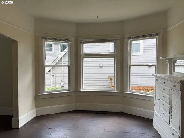 4507 N GANTENBEIN Ave, Portland, OR 97217