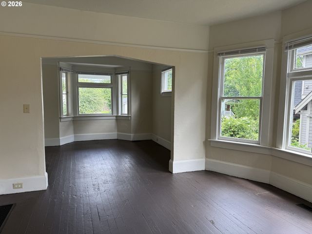 4507 N GANTENBEIN Ave, Portland, OR 97217