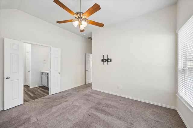 206 N Lynx Trail, Montgomery, TX 77316