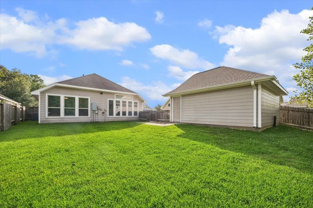 206 N Lynx Trail, Montgomery, TX 77316
