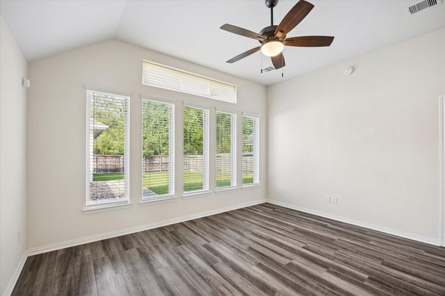 206 N Lynx Trail, Montgomery, TX 77316
