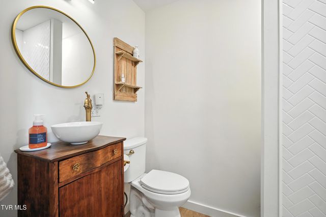 125 Goan Circle, Rogersville, TN 37857