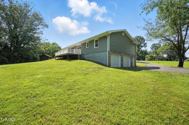 125 Goan Circle, Rogersville, TN 37857