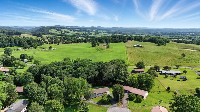 125 Goan Circle, Rogersville, TN 37857