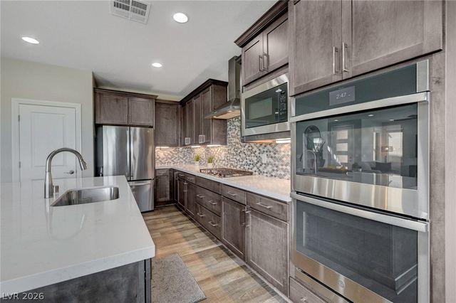 12466 Point Sierra Street, Las Vegas, NV 89138