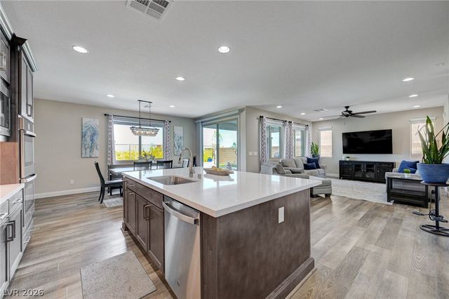 12466 Point Sierra Street, Las Vegas, NV 89138