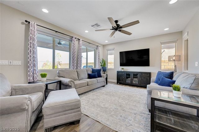 12466 Point Sierra Street, Las Vegas, NV 89138