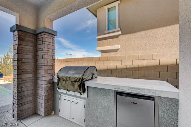 12466 Point Sierra Street, Las Vegas, NV 89138